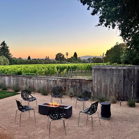 Outdoor Fire-Pit, Jacuzzi & Bbq W/ Vineyard Views! Villa Windsor Buitenkant foto